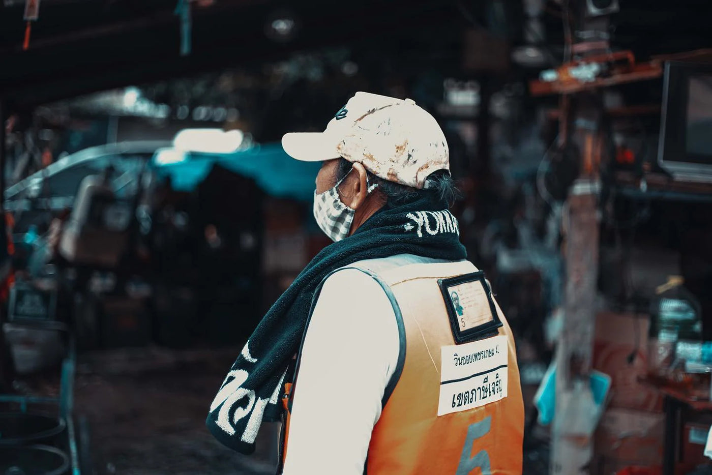 YOKKAO Fight Gloves Action