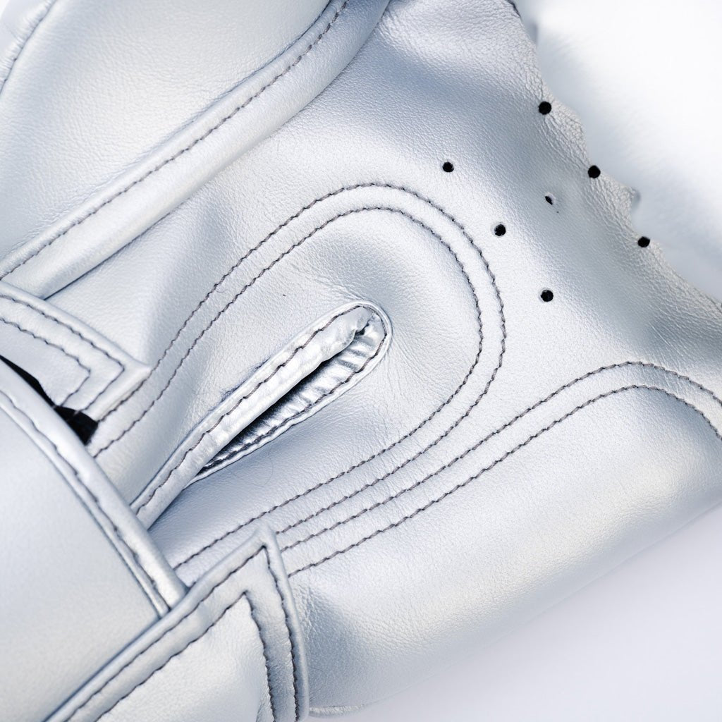 Les gants de boxe à la flamme